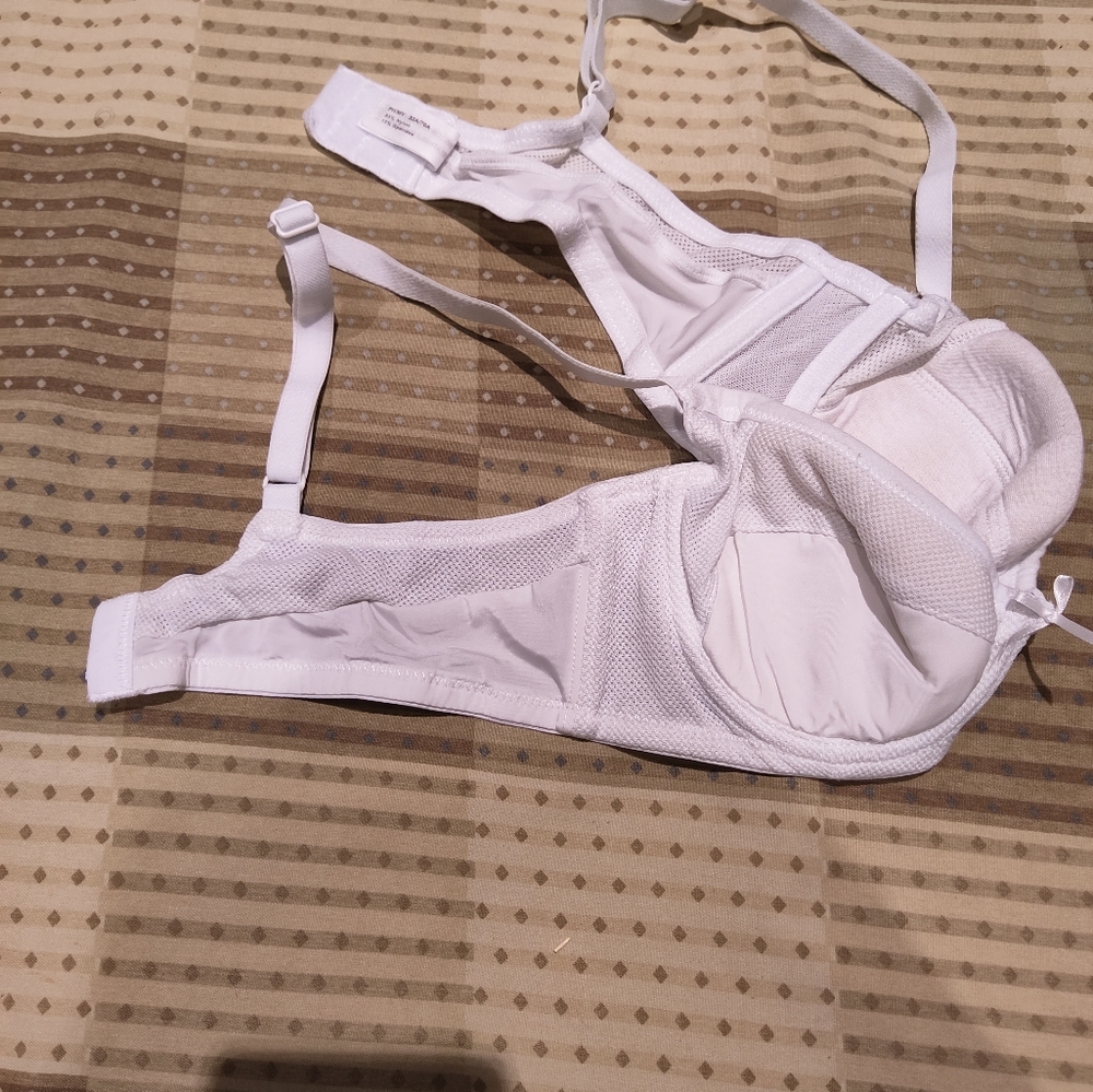 Bra - Picture 4 of 4